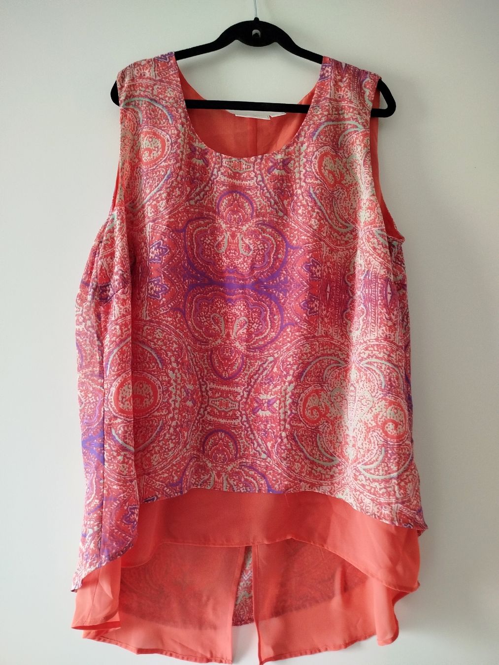 Tops: Farbenstarkes ärmelloses Sommertop Gr. 44 – Gebraucht aus Münchwilen AG von Lillyfee08